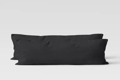 Produktbild von 2er Set Renforcé UNI Kissenhüllen 40x145 cm Seitenschläferkissen Garnitur 100% Baumwolle Mit Reißverschluss schwarz