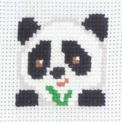 Obrázok produktu pre Permin sada na krížovú výšivku „Panda“, 8 x 8 cm