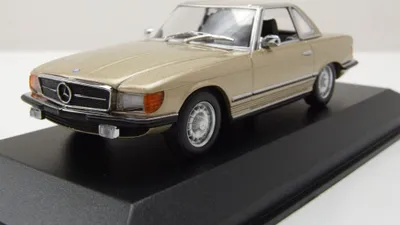 Produktbild von Maxichamps 940033450 Mercedes 350 SL Cabrio Hardtop R107 1974 gold 1:43