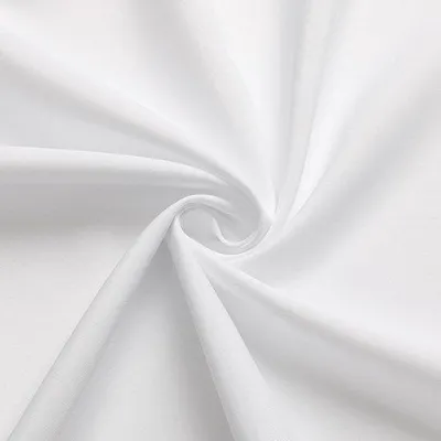 Produktbild von Ibenzoa® Rechteckige Tischdecke aus pflegeleichtem Polyester, 140 x 200 cm, Weiß, schnelltrocknend – elegant für Esszimmer und Küche