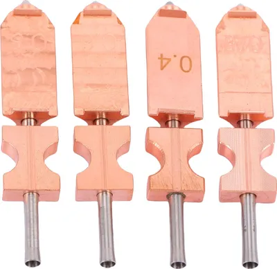Obrázek produktu pro 4dílná sada tvrzených ocelových trysek vhodných pro 3D tiskárny FLASHFORGE AD5X, rychlovýměnné trysky hotend (0,25 mm, 0,4 mm, 0,6 mm, 0,8 mm)