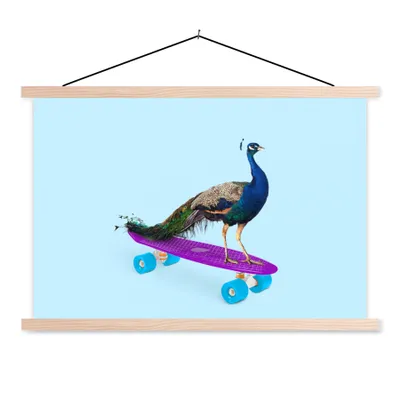Produktbild von MuchoWow® Textilposter Pfau - Blau - Skateboard - Tiere - Lustig 60x40 cm mit holzfarbenen Rahmen - Bilder