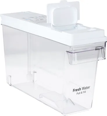 A clear plastic water tank with a white lid and handle.