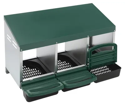 Obrázok produktu pre Hniezdo s 3 priehradkami - Kovový nástenný hniezdny box pre sliepky