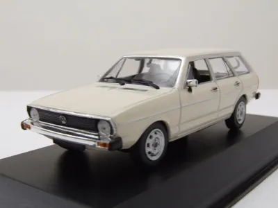 Produktbild von Maxichamps 940054211 VW Passat Variant Kombi 1975 weiß 1:43