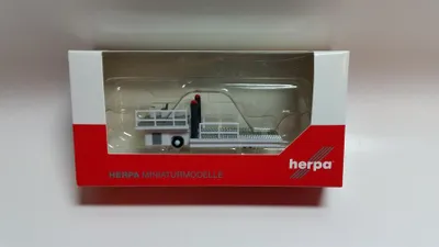 Produktbild von Herpa 557542 - 1/200 Scenix - Container Loader - Neu