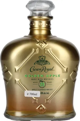 Produktbild von Crown Royal 23 Years Old GOLDEN APPLE Flavored Whisky 40% Vol. 0,7l