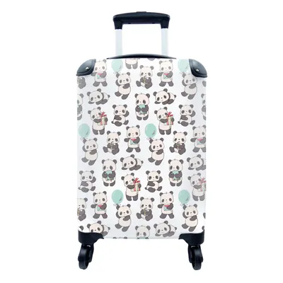 Produktbild von MuchoWow® Koffer Handgepäck Trolley Rollkoffer Kleine Reisekoffer mit 4 Rollen - Geschenk - Panda - Muster - Cabin Size < 55x40x23 cm & 55x40x20 cm - Fotokoffer - Kabinenkoffer - Boardgepäck - Reise-Box - Reisekoffer - Reisegepäck - Koffer mit Bild - Trolley für Kinder