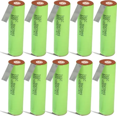 Produktbild von Trade-Shop 10x Samsung ICR18650-30B Lithium-Ion Akku mit U-Lötfahnen versetzt Industrie-Zelle 3000mAh 3,6V/3,7V 6,2A Entladestrom