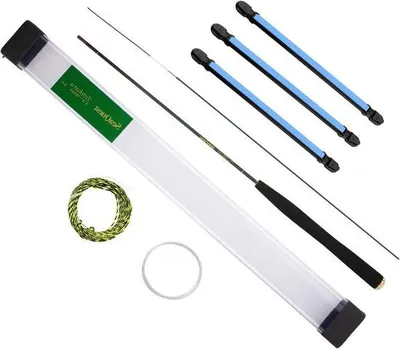 Obrázek produktu pro Sada na muškaření z černého plastu o celkové délce 165 cm, včetně různých návnad.