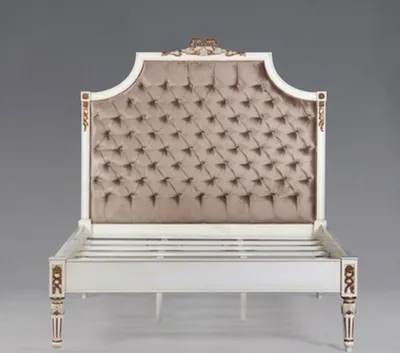 Produktbild von Casa Padrino Luxus Barock Bett Antik Weiß Gold - Louis XIV Französisches Luxus Bett