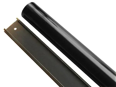 Produktbild von TV Kabelkanal aus Aluminium - 1 Meter/100 cm Länge - Kabelabdeckung Kabelleiste für OLED LED LCD Fernseher - schwarz Modell: ZL1B