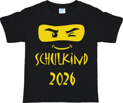 Schwarzes Kinder T-Shirt „Schulkind 2026“ mit gelbem Ninja-Gesicht und Schriftzug auf weißem Hintergrund.