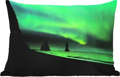 Produktbild von MuchoWow® Outdoor Kissen - Nordlichter - Meer - Island - 50x30 cm - Wetterfest - Lounge Kissen - Sofa kissen - Wohnzimmer Dekoration