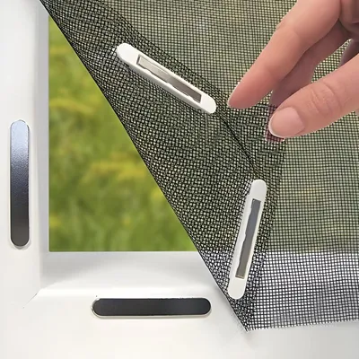 Produktbild von PolkaHome® Fliegengitter für Fenster mit Magic Click – Mückennetz zuschneidbar für Fenster bis 150 x 130 cm, Schwarz