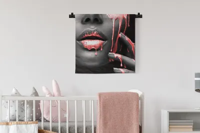 Produktbild von MuchoWow® Wandteppich Wandbehang Lippen - Rot - Schwarz 60x60 cm Tapisserie Dekoration Wandtuch - Dekorationen - Wand Decke