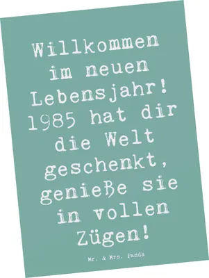 Produktbild von Mr. & Mrs. Panda Postkarte Spruch 1985 Geburtstag - Meeresbrise - Geschenk, Postkarten, Lebensjahr, Geburtsjahr, Happy Birthday, Grußkarte, Ansichtskarten, Alter