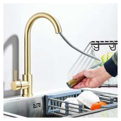 Produktbild von Küchenarmatur mit hohem Auslauf und ausziehbarer Brause in gebürstetem Gold