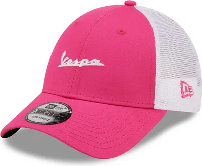 Produktbild von New Era 9Forty Adjustable Trucker Cap - VESPA fuchsia pink