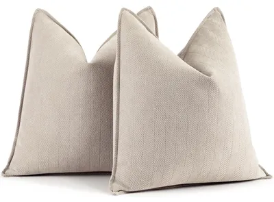 Produktbild von Set aus 2 beige Kissenbezügen, 45x45 cm, Chenille-Sofakissen mit elegantem Design; weiche und  Dekokissen für Sofa, Bett und Wohnaccessoires.