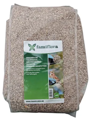 Produktbild von Famiflora Sonnenblumenkerne geschält - Gartenvögel - 4 kg - 100% geschälte Sonnenblumenkerne - Keine Schalenreste im Garten - Großpackung mit 4 kg
