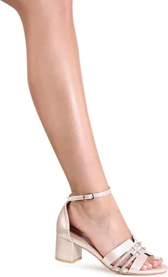 Produktbild von topschuhe24 3177 Damen Riemchen Sandaletten Glitzer Hochzeit, Farbe:Champagne, Größe:37 EU