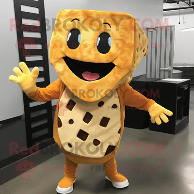 Imagen del producto de Personaje REDBROKOLY de disfraz de mascota Rust Grilled Cheese Sandwich vestido con una sudadera con capucha y gorras