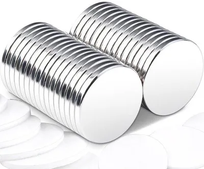 Produktbild von Starke Neodymmagneten 20x2mm selbstklebend weiß