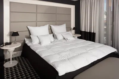 Produktbild von HS28 Decke 135x200 cm 1050 Gramm Daunendecke Bettdecke 15% Daunen 85% Federn Mayaadi Home