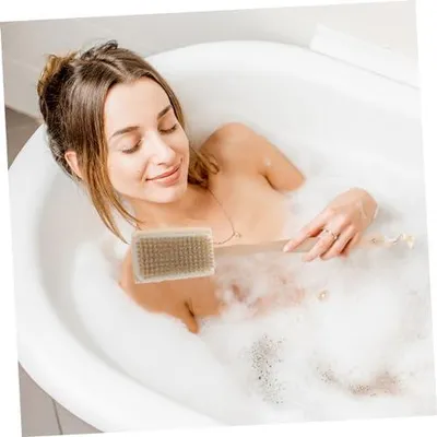 Immagine prodotto di Spazzola per il corpo in legno, spazzola per la cura del corpo, spazzola da doccia, spazzola per la schiena da spa, spazzola per il corpo in legno con manico lungo, spazzola massaggiante per la vasca, spazzola con setole naturali, spugna esfoliante, spugna di luffa