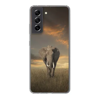 Produktbild von MuchoWow® Handyhülle Schutzhülle Hülle für Samsung Galaxy S21 FE Elefant - Tiere - Gras - Natur Silikon Softcase Handy Hülle - Mobiltelefonhülle