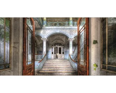 Produktbild von Giclée Leinwandbild Mystic House III 180x90 cm