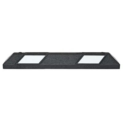 Produktbild von Parkplatzbegrenzer Farbe schwarz-weiß, Recy.-Gummi mit Reflektorstreifen inkl. Dübelmaterial, LxBxH 900x150x100 mm
