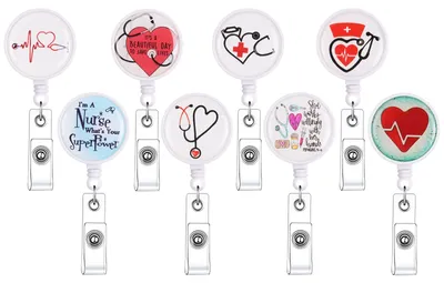 Image de Porte-badges pour le personnel soignant, lot de 8, porte-badges avec pince crocodile, pour le personnel soignant, les médecins et les bénévoles