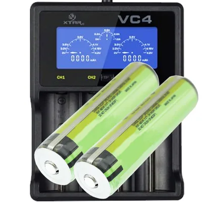 Zdjęcie produktu dla 2x akumulator litowo-jonowy Panasonic 18650 i 4x szybka ładowarka litowo-jonowa, 1x pojemnik AccuCell AccuSafe na 1-2 akumulatory 18650