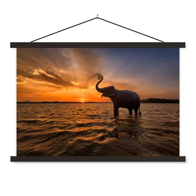 Produktbild von MuchoWow® Textilposter Elefant - Meer - Tiere - Sonnenuntergang - Orange 120x80 cm mit schwarzem Rahmen - Wanddeko