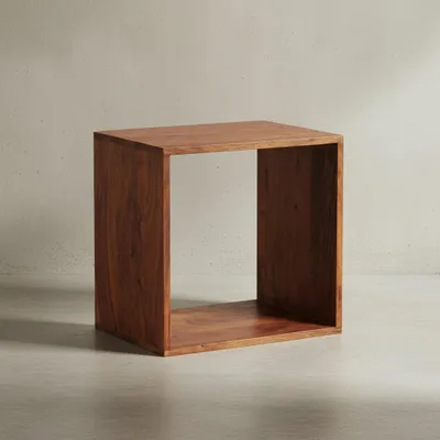 Produktbild von Cube Regal "Nako": Massivholz, Beistelltisch/Bücherregal, vielseitig, pflegeleicht. Braun, 43x33x43 cm | Kadima Design