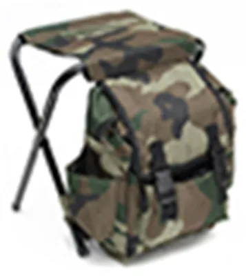 Produktbild von Tragbarer Outdoor-Klappstuhl im Tarnmuster, Rucksack, Campingzubehör