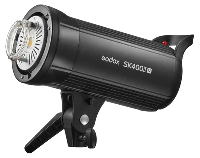 Zdjęcie produktu dla Godox SK400II-V Ulepszona studyjna lampa błyskowa Moc 400 Ws Lampa błyskowa 5600 À 200 K Wbudowany bezprzewodowy system X 2,4 G z lampą modelującą LED Mocowanie Bowens Fotograficzne lampy błyskowe do portretów ślubnych Modowa fotografia reklamowa