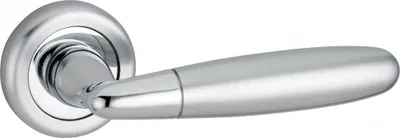 Image de Paire de béquilles Mirella2 pour porte, carré 7mm, chromé brillant/satiné - THIRARD