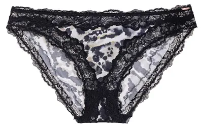 Immagine prodotto di Slip intimo Dorina – Microfibra lucida con stampa e inserti in pizzo, colore nero