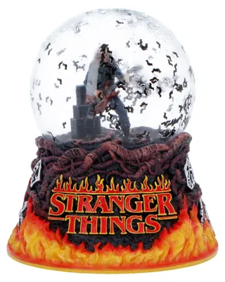 Productafbeelding van Stranger Things sneeuwbol, Eddie's offergave, 14 cm