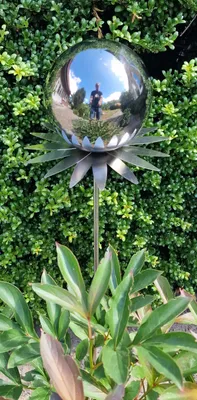 Produktbild von Blütenzauber Milano Rosenkugel 15 cm Edelstahl schwarz poliert Gartenstecker Deko mit Stab 80 cm