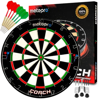 Zdjęcie produktu dla Tarcza Sizalowa dart Matepro Coach, wymiary turniejowe, 6 rzutek z zintegrowanymi piórami, obrotowy pierścień