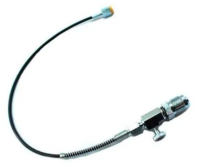 Image de Tuyau De Remplissage Pour Bouteille De Plongée Sous-marine