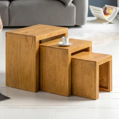 Produktbild von riess-ambiente 3er-Set Beistelltische MAKASSAR 45cm natur honey finish massives Mangoholz