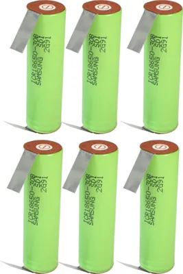 Produktbild von Trade-Shop 6x Samsung ICR18650-30B Lithium-Ion Akku mit U-Lötfahnen versetzt Industrie-Zelle 3000mAh 3,6V/3,7V 6,2A Entladestrom