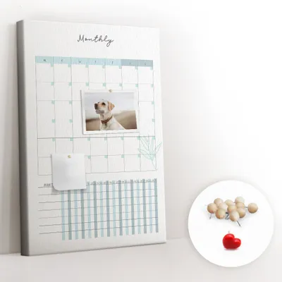 Produktbild von Korkwand mit Stecknadeln – Pinnwand mit Stecknadeln für Fotos und Notizen – 60x40 cm – 100 Metall-Stecknadeln – Monatsplaner