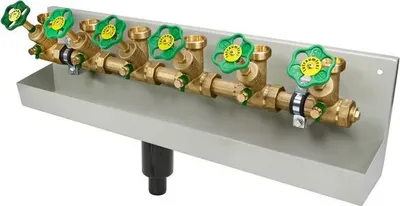 Produktbild von SCHLÖSSER Kompakt-Verteilerstation 6-Strang Verteiler - Zulauf 1 Zoll - DN 25, mit Ablaufrinne
