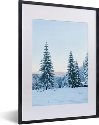 Produktbild von MuchoWow® Gerahmtes Poster Winter - Schnee - Bäume 30x40 cm - Poster mit Schwarzem Bilderrahmen Wandposter Rahmen Foto Bilder - Wandposter Schlafzimmer